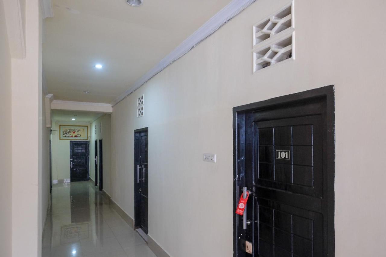 Reddoorz At Hotel Rich Parepare Near Pantai Mattirotasi Екстериор снимка