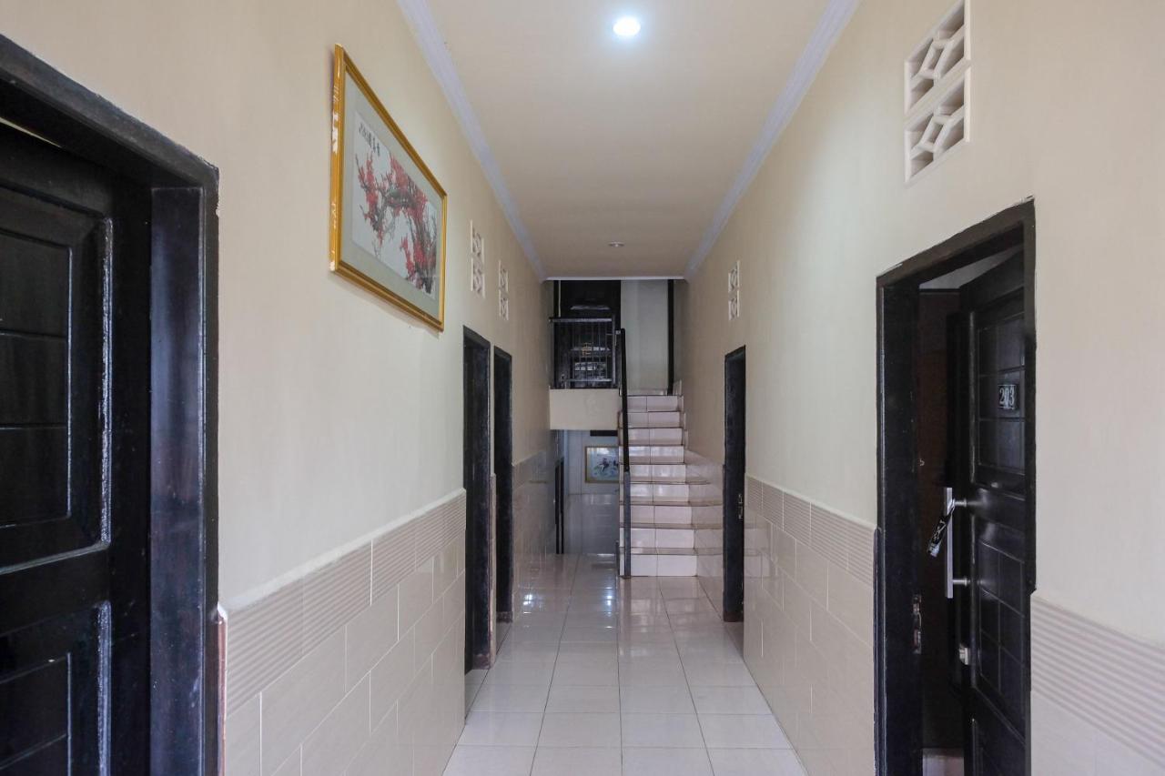 Reddoorz At Hotel Rich Parepare Near Pantai Mattirotasi Екстериор снимка