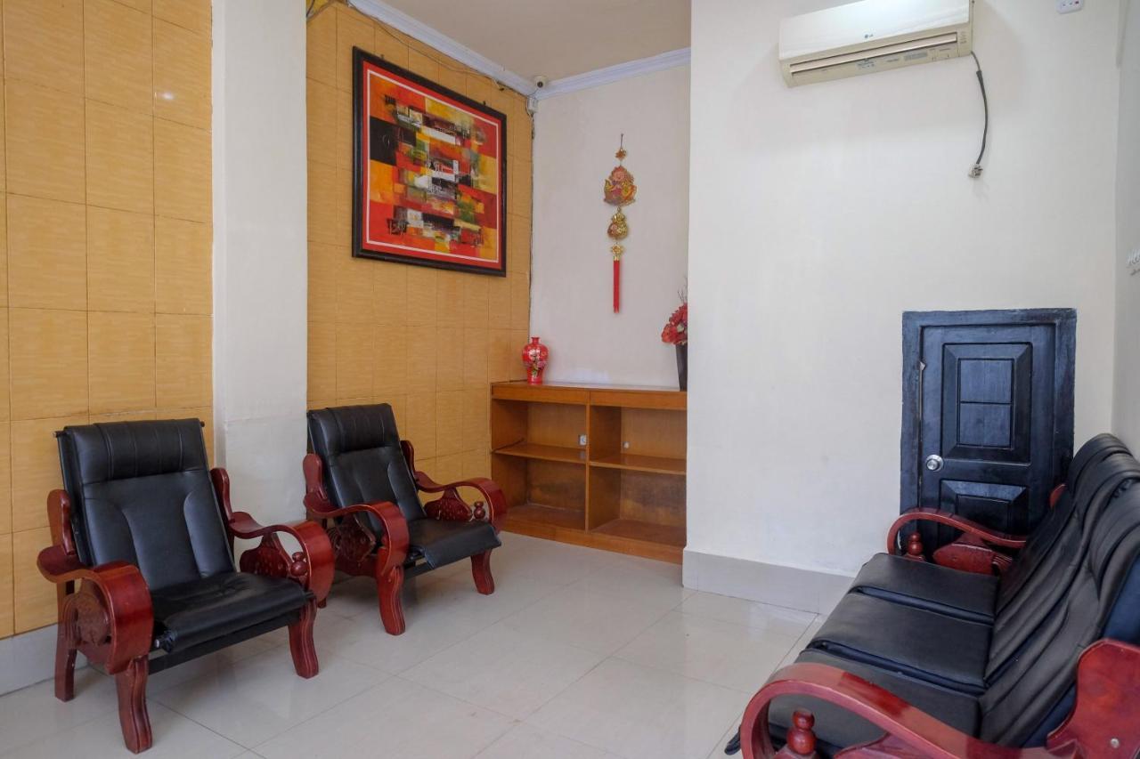 Reddoorz At Hotel Rich Parepare Near Pantai Mattirotasi Екстериор снимка