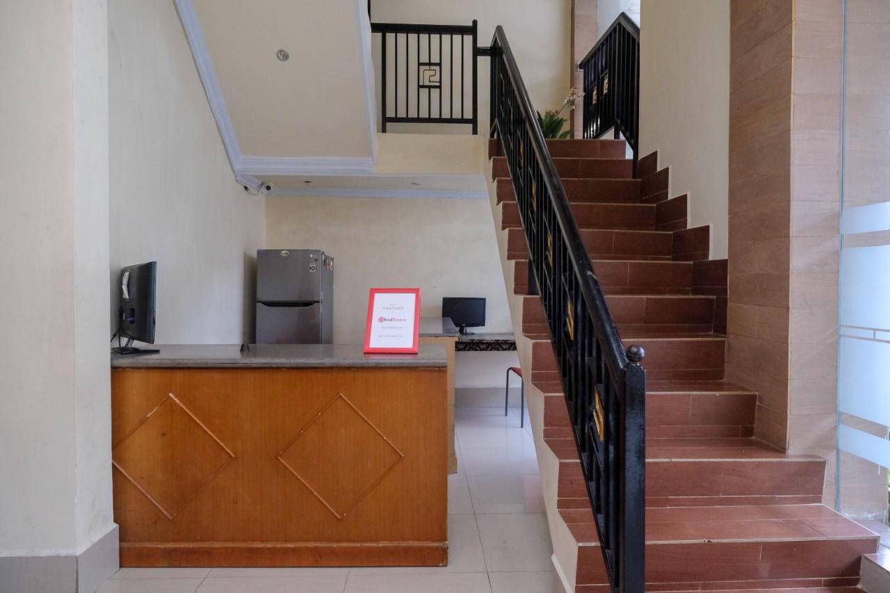 Reddoorz At Hotel Rich Parepare Near Pantai Mattirotasi Екстериор снимка